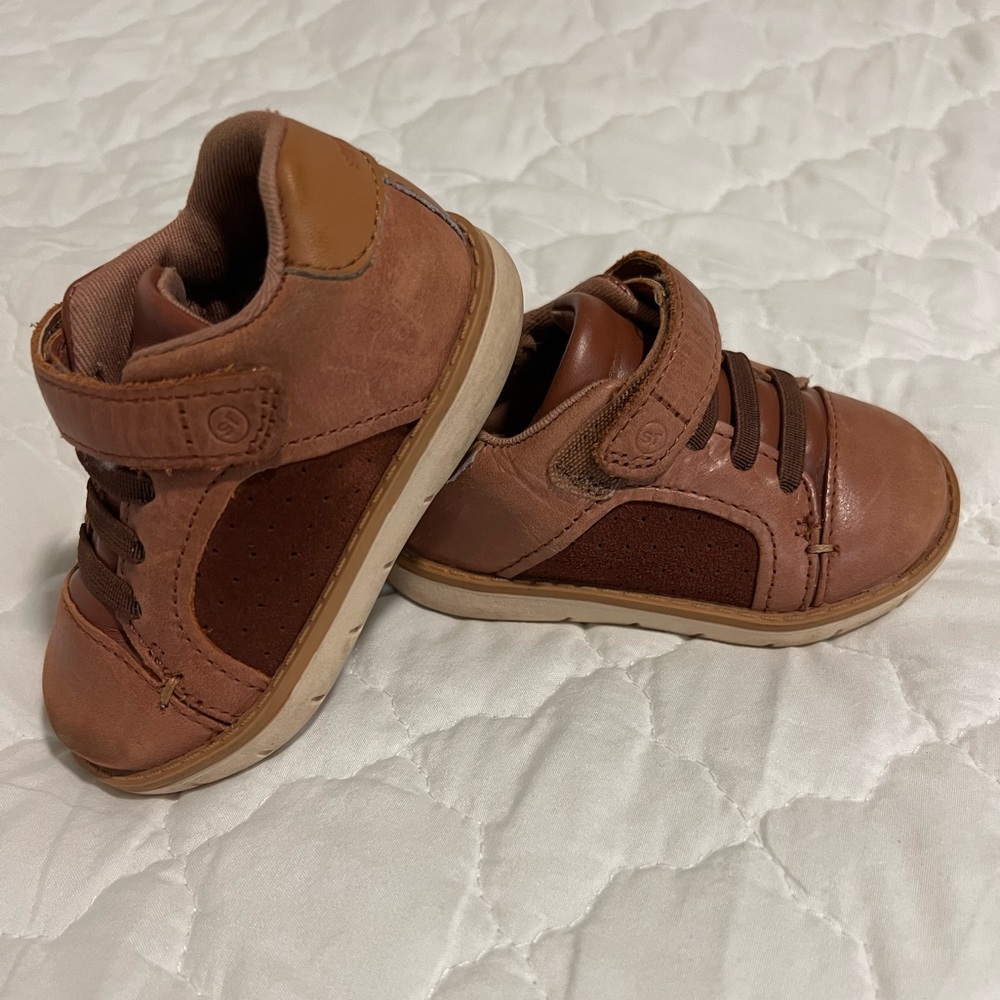 Boys stride rite toddler shoes